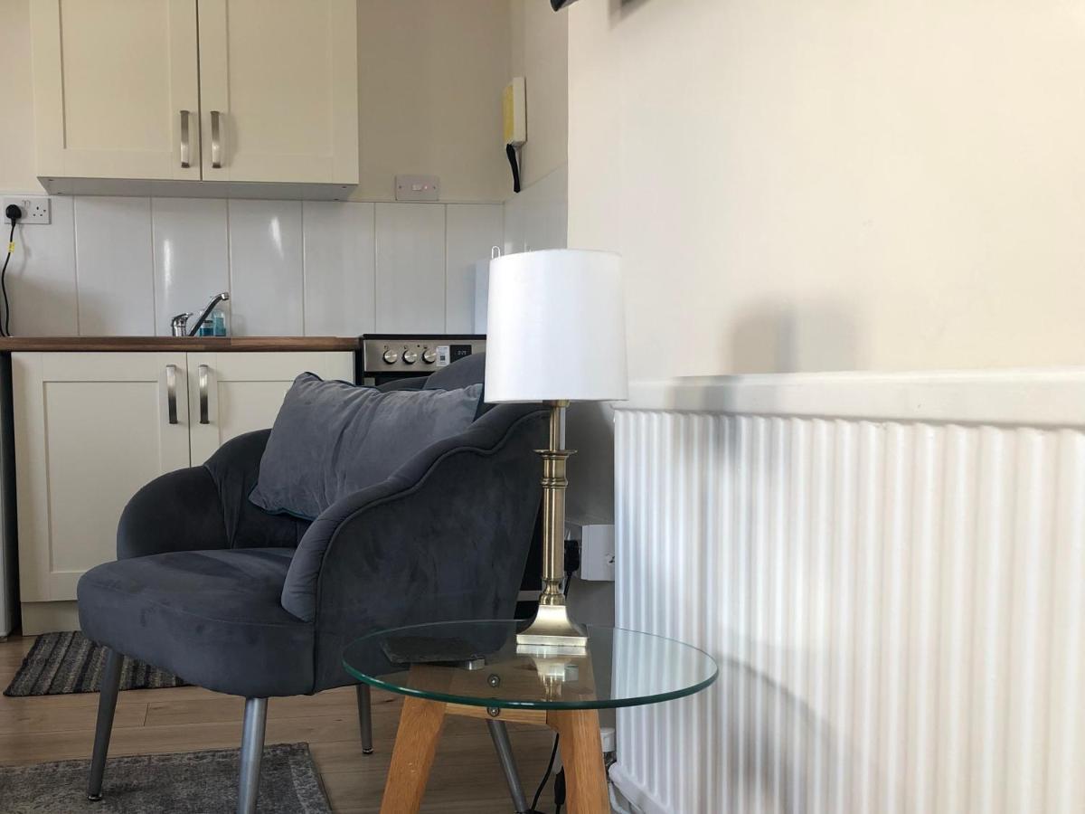 Little Park Holiday Homes Self Catering Cottages 1 & 2 Bedrooms Available Close To Tutbury Castle Exterior foto